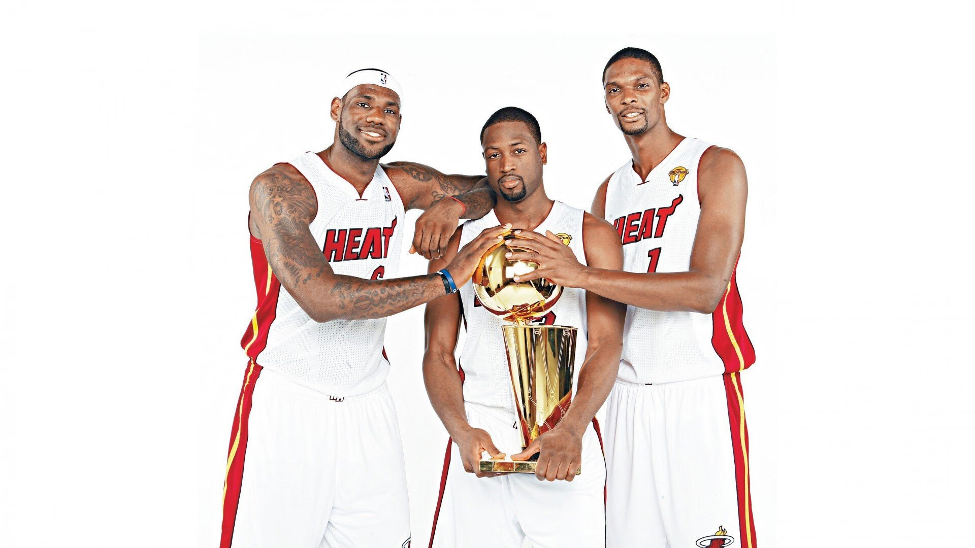 精准传球：阵型组合完美无疵，扬长避短，传球数据